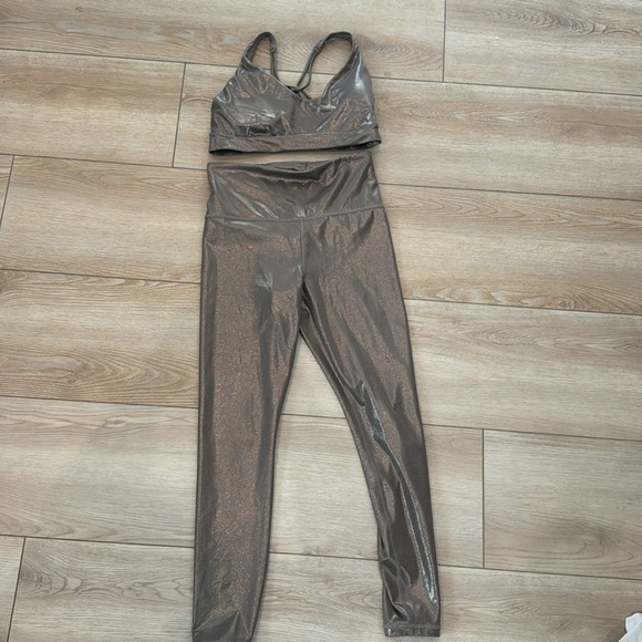 Athleta Pyrite Shine set. EUC. 2 PIECES! size Small. - Picture 3 of 7